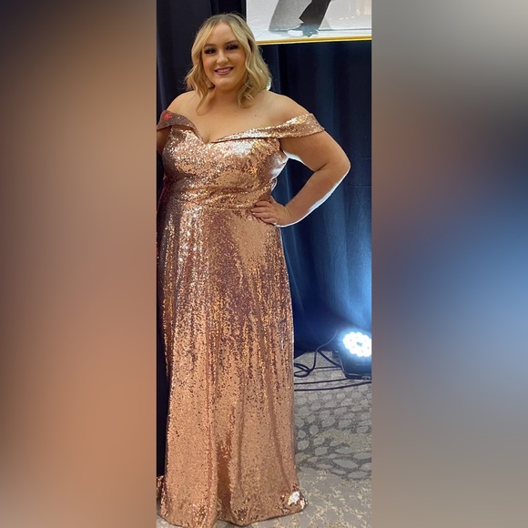 Sequin ball gown - Picture 2 of 4